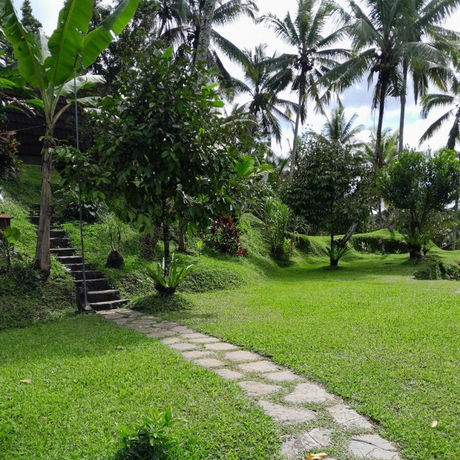 Sugita Wooden House Hotel Payangan Bagian luar foto