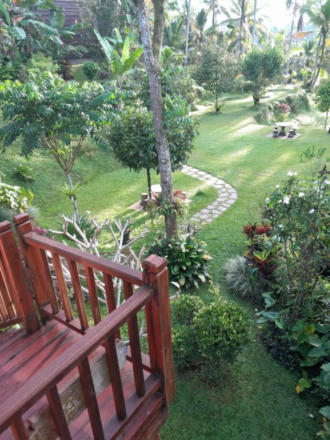 Sugita Wooden House Hotel Payangan Bagian luar foto