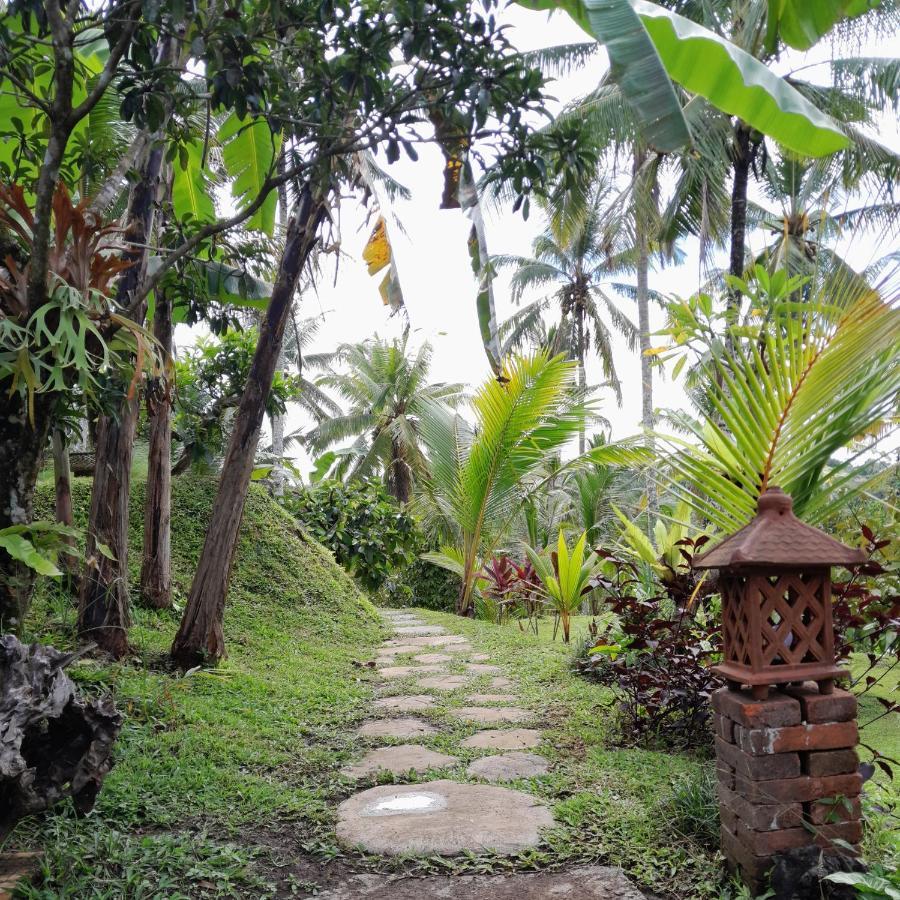 Sugita Wooden House Hotel Payangan Bagian luar foto